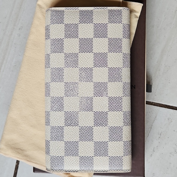 Louis Vuitton Damier Azur Sarah Wallet W/Dustbag + Box - Picture 2 of 11